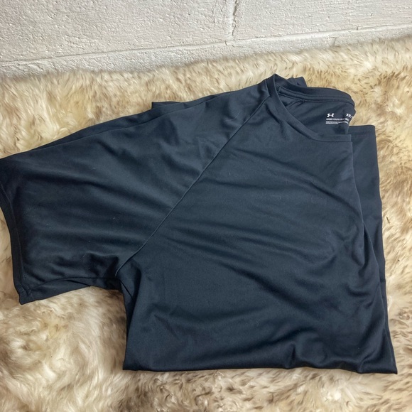 Men’s Under Armor T-shirt - Picture 2 of 6